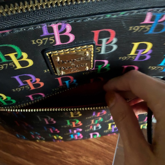 Dooney & Bourke - Picture 3 of 12